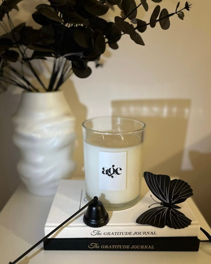 ⁦large two-wick candle⁩ - الصورة ⁦1⁩
